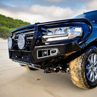 48002602 | Bullbar w/ Fog Lights | Toyota Land Cruiser 200 2018-2023 featuring durable design and enhanced protection